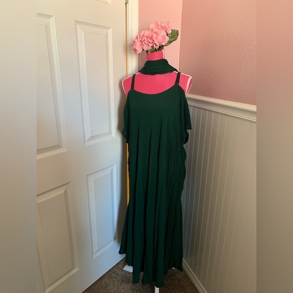 Hunter Green Cold Shoulder Linen Dress with Optional Shawl, One Size, Maxi - Picture 1 of 7